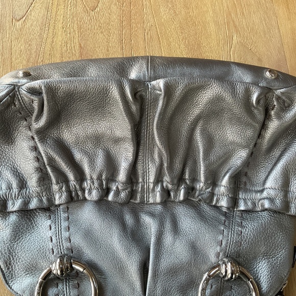 B. Makowsky Silver Metalic Leather Satchel Handbag “Like New” - Picture 5 of 11